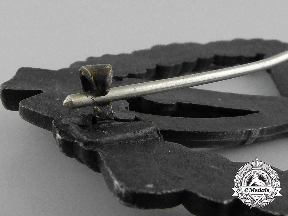 a_silver_grade_infantry_assault_badge_by_josef_feix&_söhne_d_0951_1
