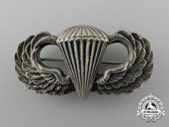 A Second War American Basic Paratroppers Badge