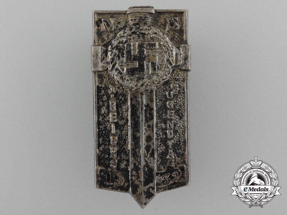 a1932_hj_potsdam_badge,_by_h._aurich_d_1250