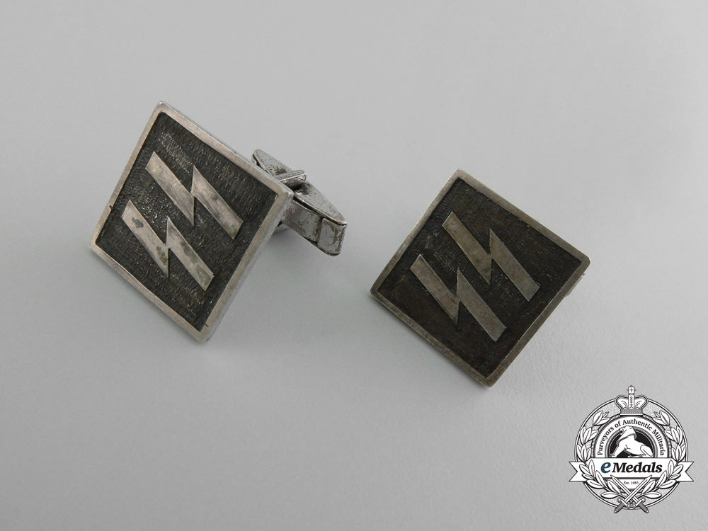 a_set_of_ss_cufflinks_in_nickel-_silver_d_1263