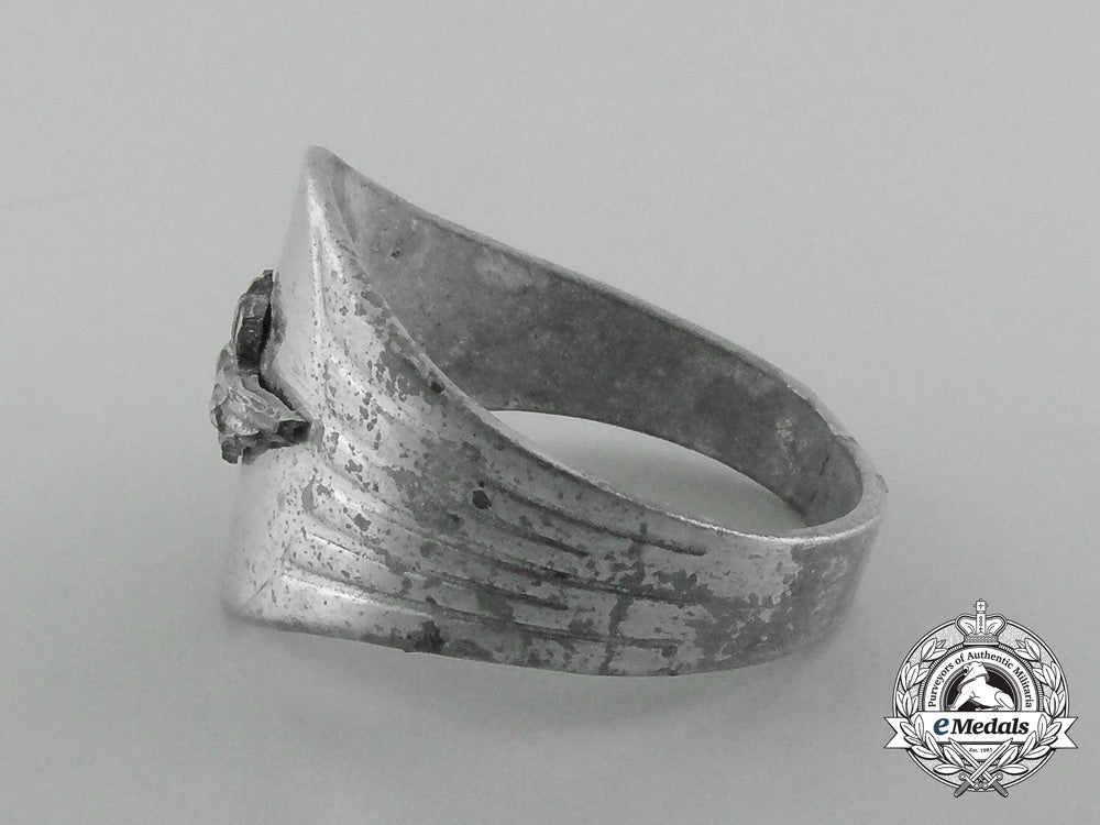 italy,_fascist_state._an_air_force_ring,_c.1940_d_1269