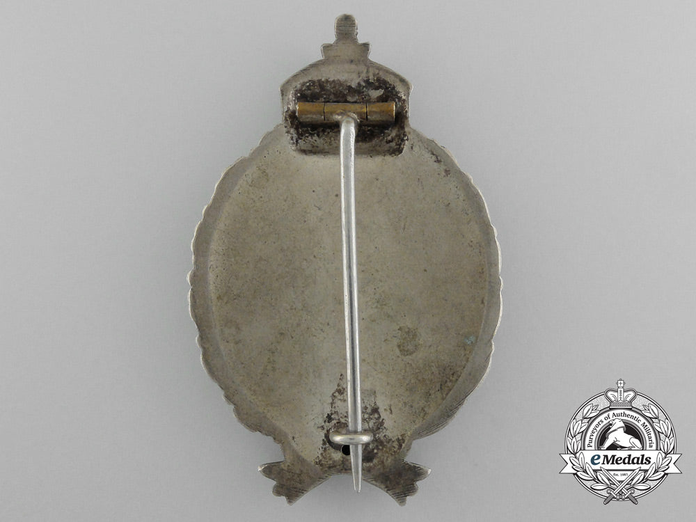 a_first_war_german_pilot's_badge;_unmarked_juncker;_type6_d_1303
