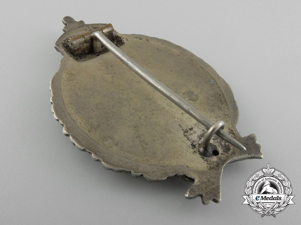 a_first_war_german_pilot's_badge;_unmarked_juncker;_type6_d_1305