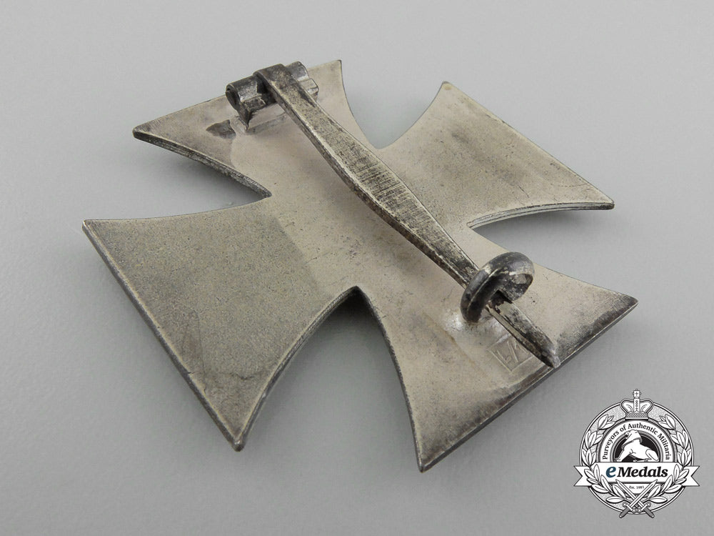 an_iron_cross_first_class1939_with_case_by_wilhelm_deumer_d_1344