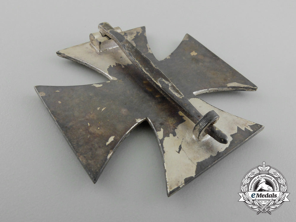 an_iron_cross_first_class1939_with_case_d_1370