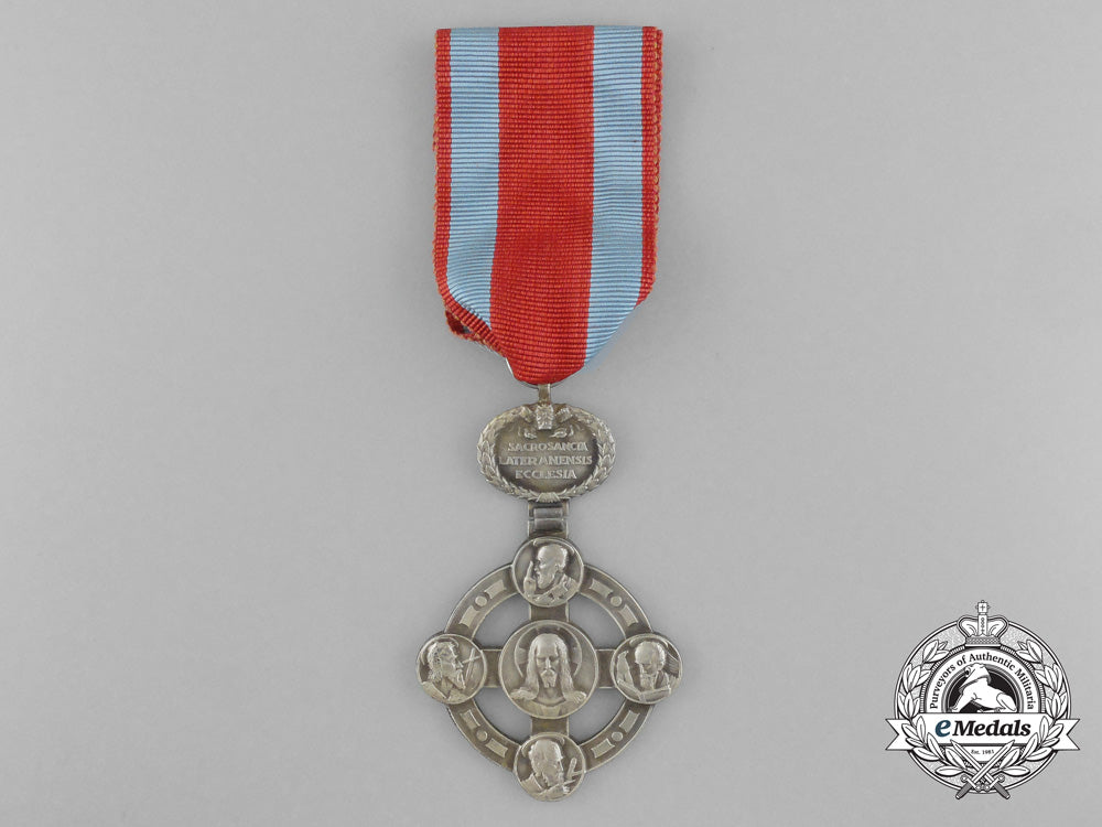 papal_lateran_cross-_silver_grade_d_1442_1