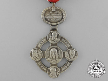 papal_lateran_cross-_silver_grade_d_1443_1