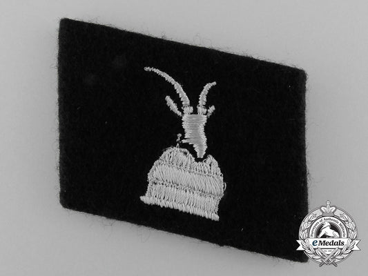 a_waffen-_ss_collar_tab_for_skanderbeg;1._waffen-_gebirgs-_division_der_ss(_albanische_nr.1)_d_1550
