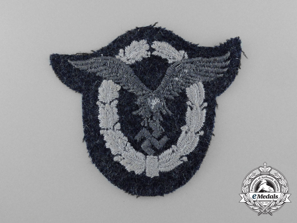 a_luftwaffe_pilot's_badge_in_cloth_d_1562_1