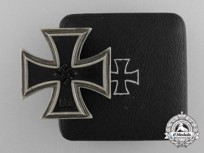 an_iron_cross_first_class1939_by_meybauer_with_case_d_1563