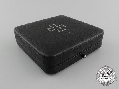 an_iron_cross_first_class1939_by_meybauer_with_case_d_1564