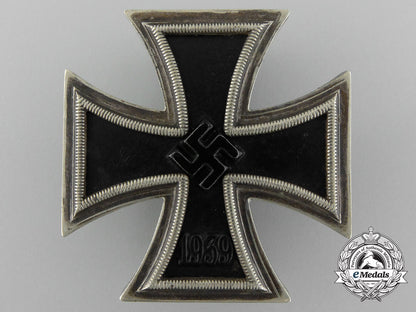 an_iron_cross_first_class1939_by_meybauer_with_case_d_1566
