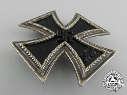 an_iron_cross_first_class1939_by_meybauer_with_case_d_1568