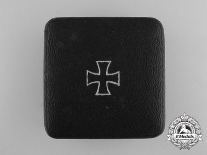 an_iron_cross_first_class1939_by_meybauer_with_case_d_1572
