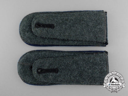 a_matching_pair_of_wehrmacht_medical_enlisted_man’s_shoulder_boards_d_1658_1