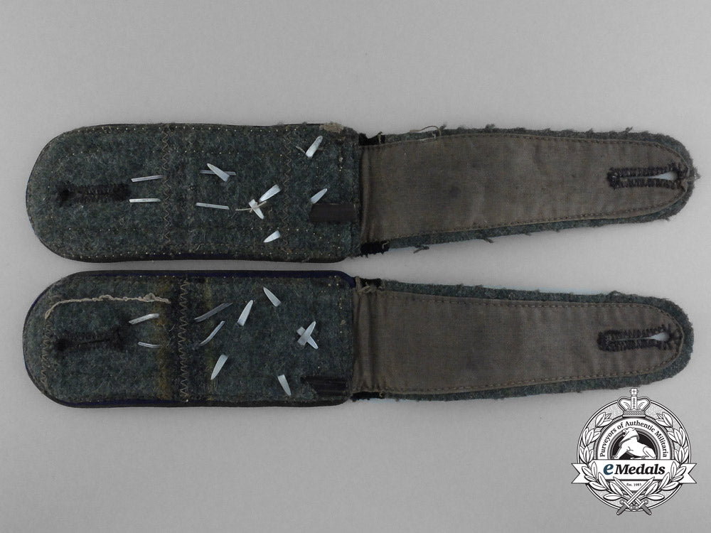 a_matching_pair_of_wehrmacht11_th_division_medic_warrant_officer’s_shoulder_boards_d_1667_1