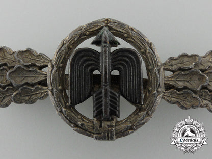 germany,_luftwaffe._a_short_range_fighter_clasp,_silver_grade,_by_g.h._osang_d_1735_1