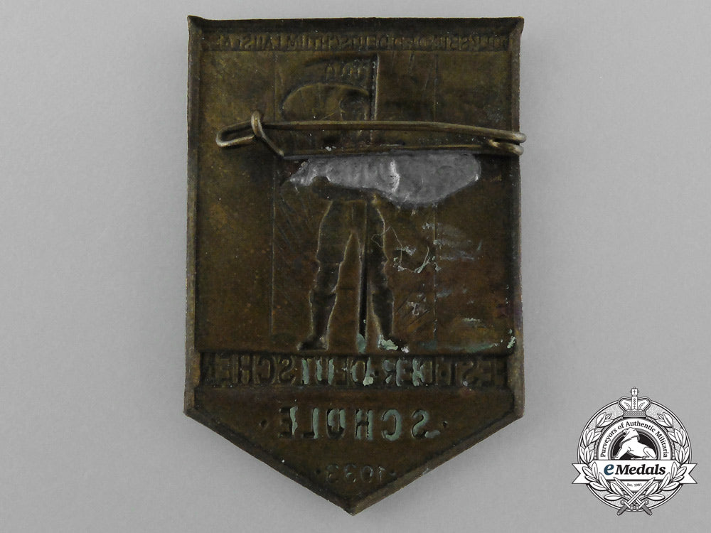 a1933_association_for_german_cultural_relations_abroad“_festival_of_german_schools”_badge_d_1753_1