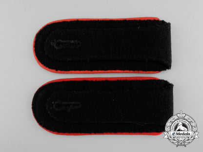 a_set_of_waffen-_ss_enlisted_artillery_shoulder_straps_d_1799