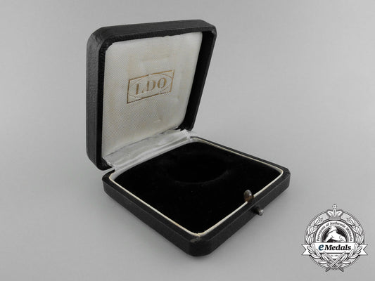 an_ldo_case_for_first_class_iron_cross1939;_screwback_version_d_1914