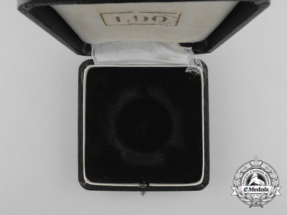an_ldo_case_for_first_class_iron_cross1939;_screwback_version_d_1917