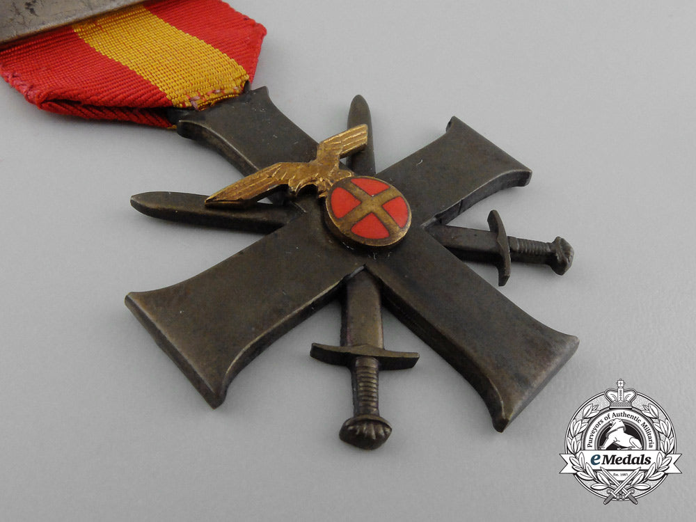 norway._a_merit_cross_with_swords_and_case_of_issue,1940-45_d_1917_1_1_1_1_1_1_1