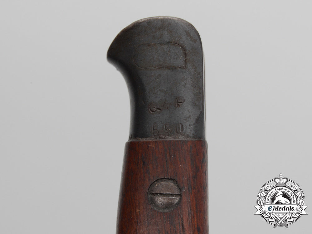 a_rare_first_war_australian_model1907_bayonet_with_hooked_quillion_d_1959