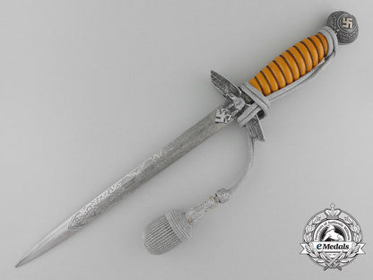 a_second_pattern_officer’s_luftwaffe_dagger_by_alcoso_solingen_with_hangers_d_1995
