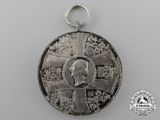 an_order_of_the_slovakian_cross;_silver_grade_medal_d_2041_1