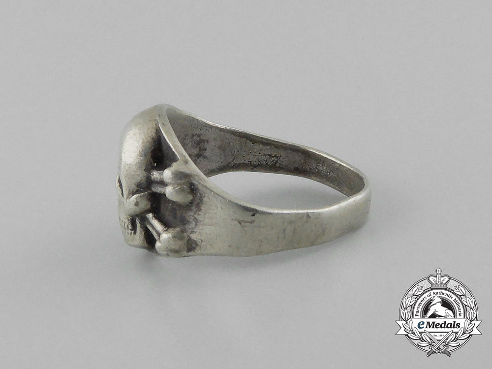 a_fine1930'_s_german_skull_ring_d_2101_1