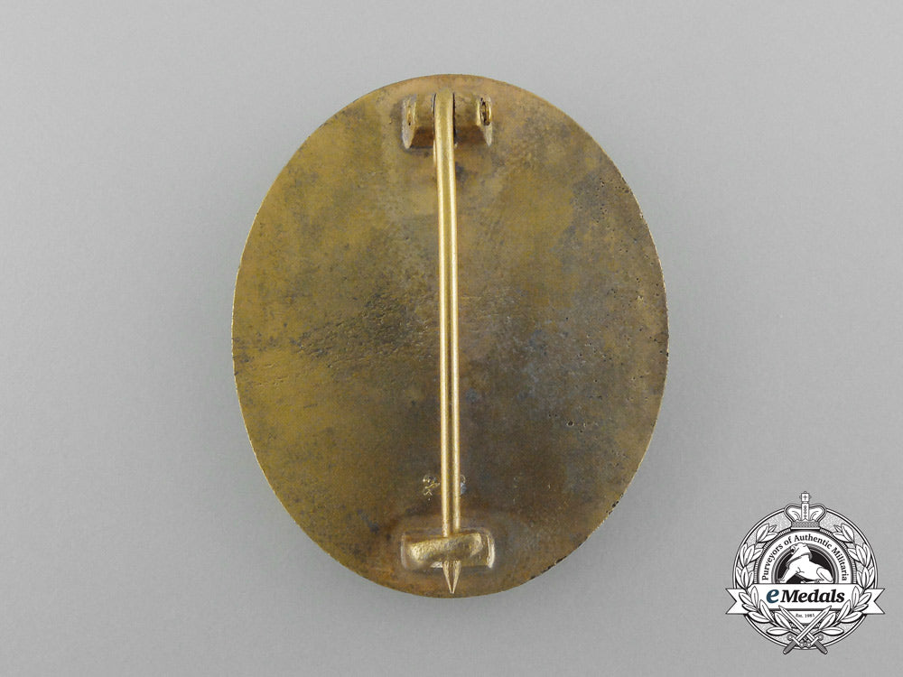 a_german_second_war_gold_grade_wound_badge_by_eugen_schmidthäussler_d_2209