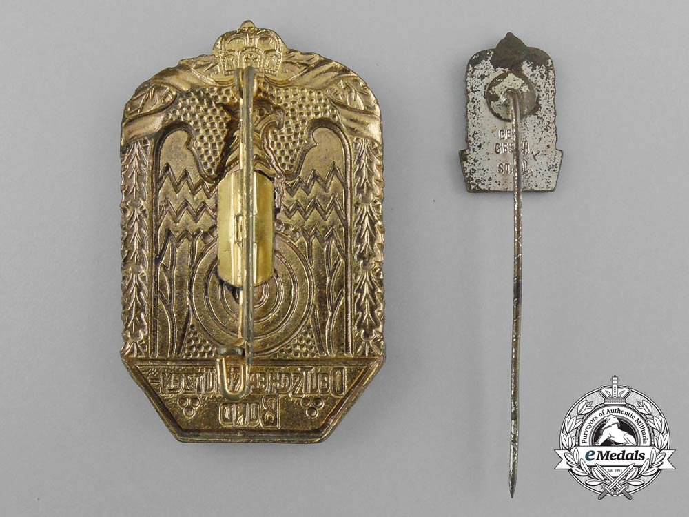 germany._a_shooting_association_badge_with_stickpin_d_2357_1