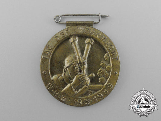 a1939“_people’s_winter_aid”_day_of_the_wehrmacht_badge_d_2400_1