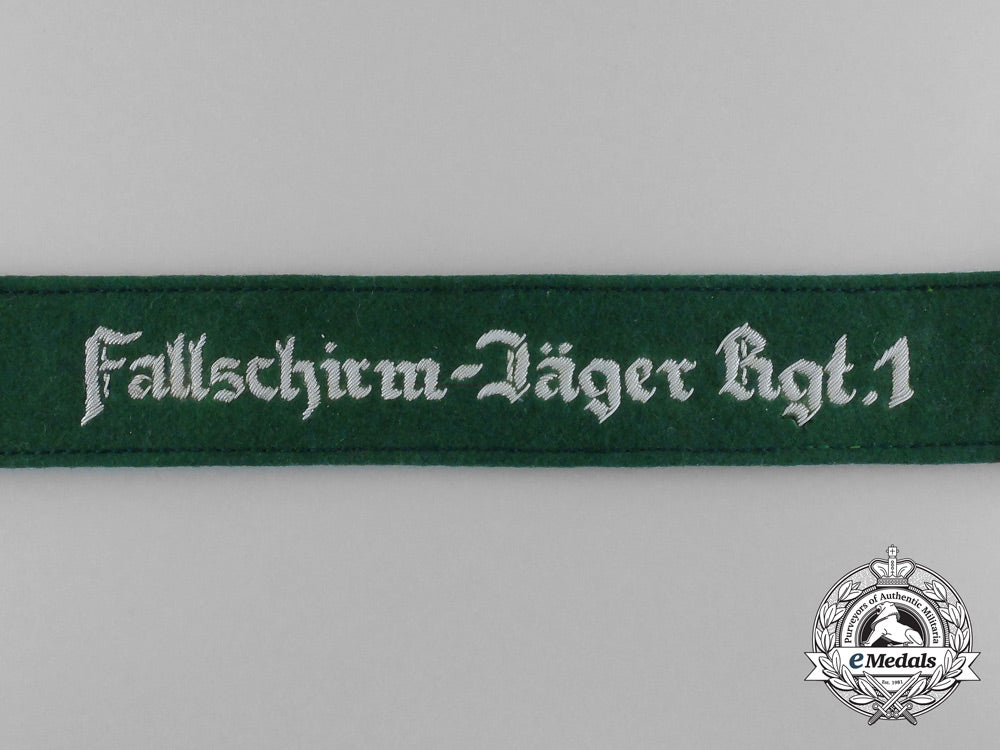 a_luftwaffe_cufftitle"_fallschirm-_jäger_rgt.1"_d_2473