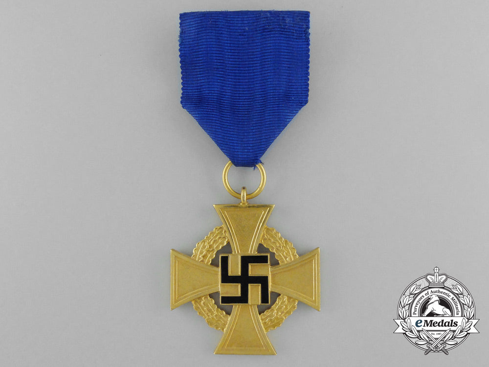 a_german_faithful_service_medal_for_forty_years’_service_with_case_d_2518