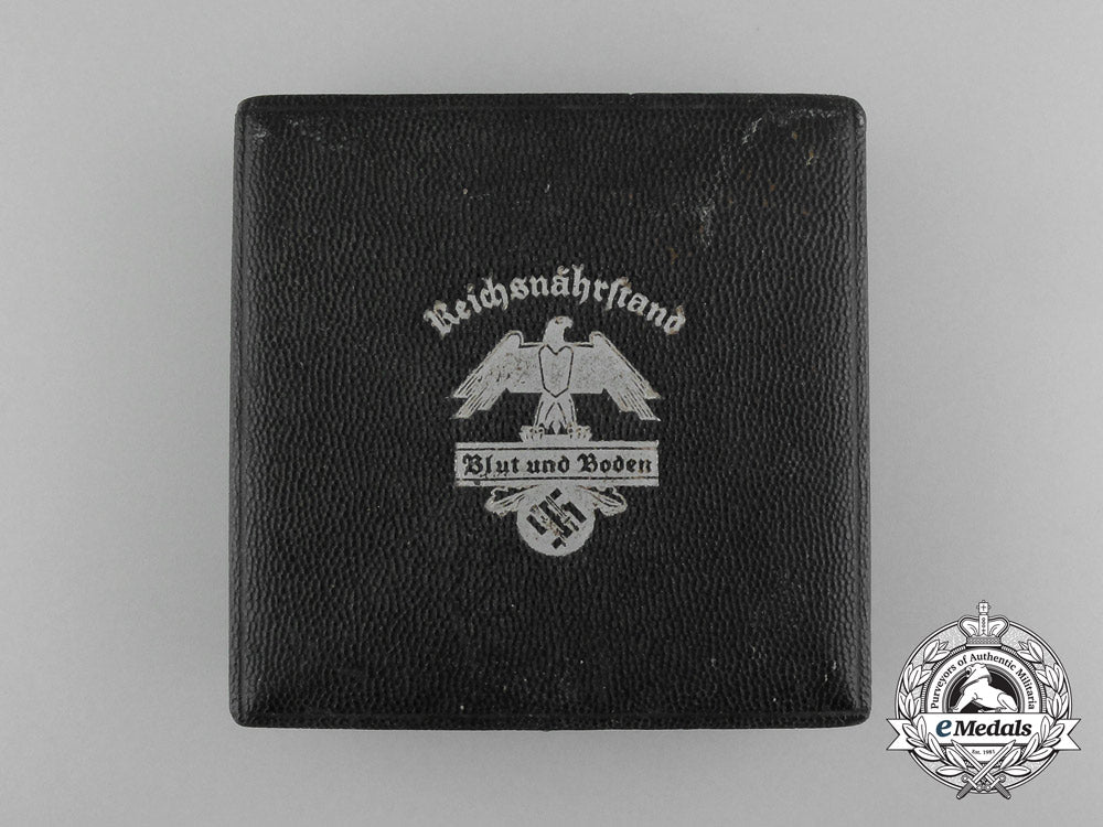 a_cased_blut_und_boden(_blood_and_soil)_medal_for_tobacco,_hamburg1935_d_2644