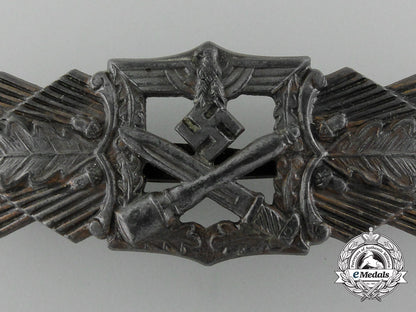 a_near_bronze_grade_close_combat_clasp_by_josef_feix&_sohn_d_2670