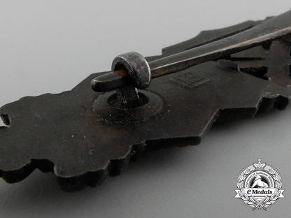 a_near_bronze_grade_close_combat_clasp_by_josef_feix&_sohn_d_2674