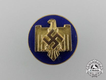 an_nsrl_national_champion's_badge_d_2742