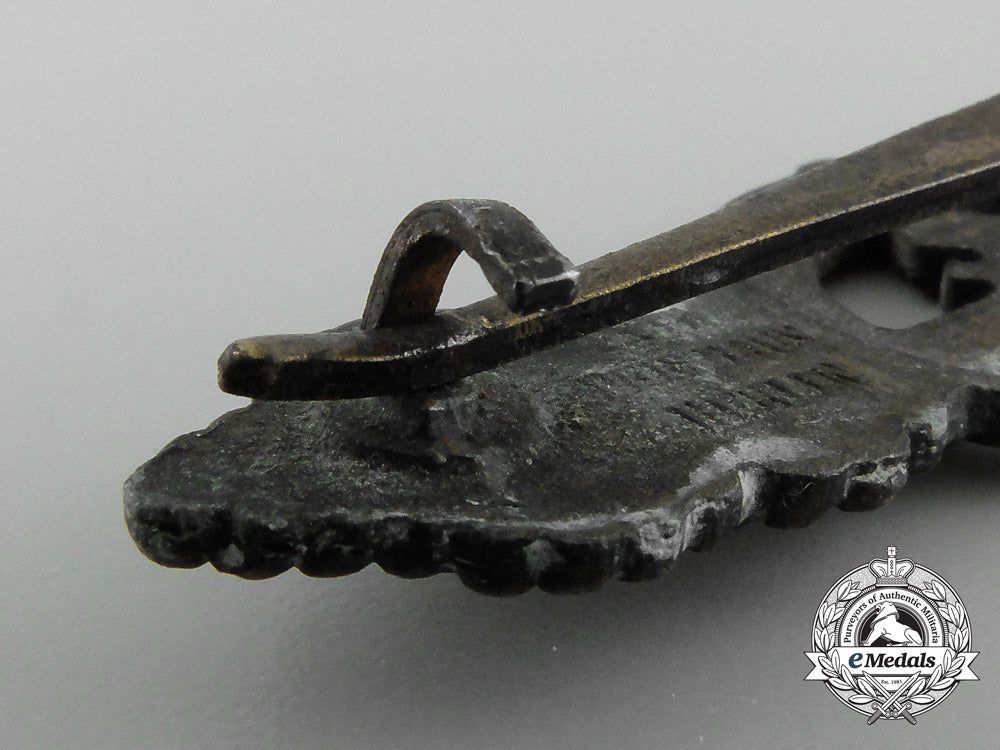 a_bronze_grade_submarine_clasp_by_schwerin,_berlin_d_2760