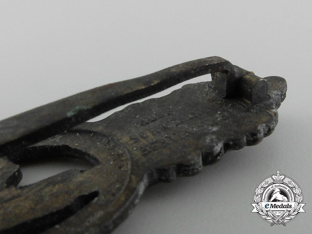 a_bronze_grade_submarine_clasp_by_schwerin,_berlin_d_2761