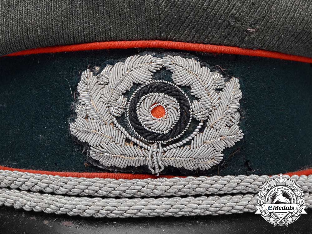 germany,_heer._a_flak_officer's_visor_cap,_by_clemens_wagner_d_2765_1_1_1