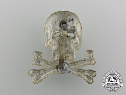 a_braunschweiger_totenkopf(_skull)_officer’s_cap_insignia_for_the_infantry_regiment_nr.92_or_hussars17_d_2816