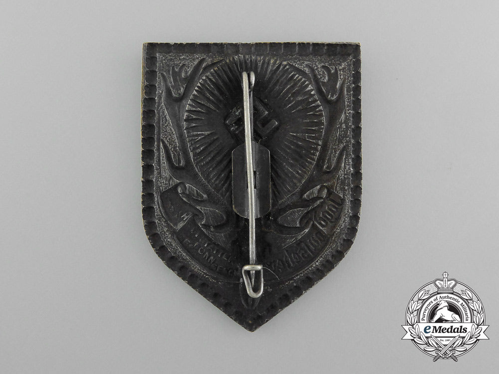 a_german_hunting_association_gamekeeper’s_badge;_numbered_d_2820