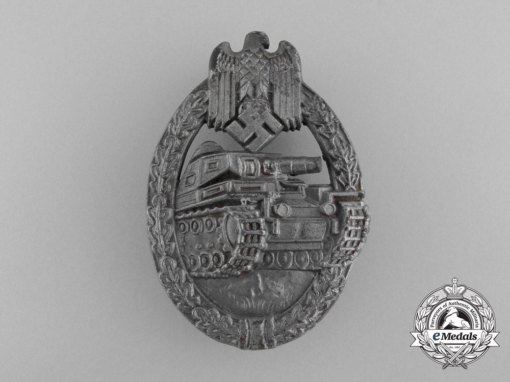 a_silver_grade_tank_badge_by_e._f._wiedmann_d_2832