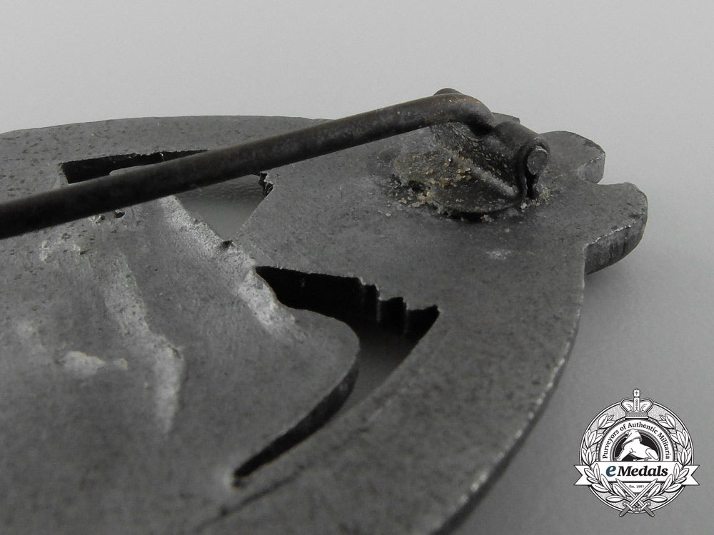 a_silver_grade_tank_badge_by_e._f._wiedmann_d_2838