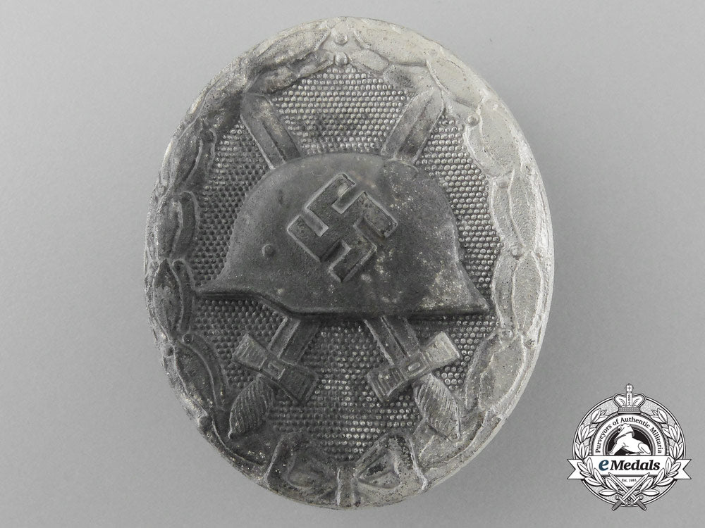 a_fine_silver_grade_wound_badge_by_carl_wild_with_original_packet_of_issue_d_3003_1