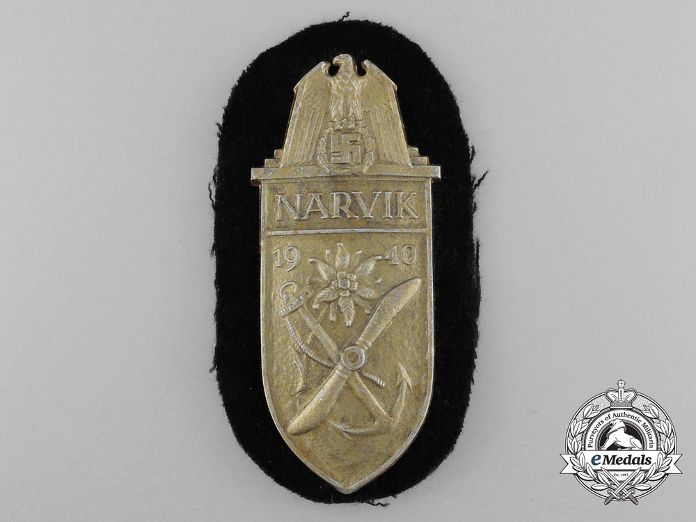a_kriegsmarine_issued_narvik_campaign_shield_d_3007_1