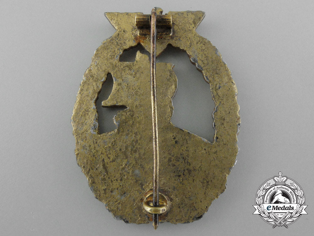 a_kriegsmarine_naval_auxiliary_cruiser_badge_d_3015