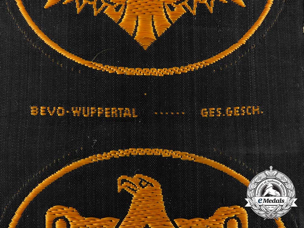 a_lot_of_three_mint_and_unissued_drl_proficiency_badges_in_cloth;_bronze_grade_by_bevo_wuppertal_d_3148